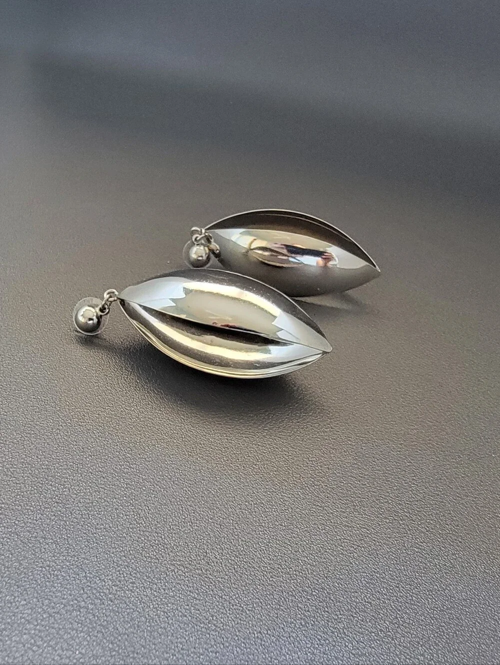 Modernist Silver Tone Open Marquise Leaf Statement Drop Earrings Sculptural